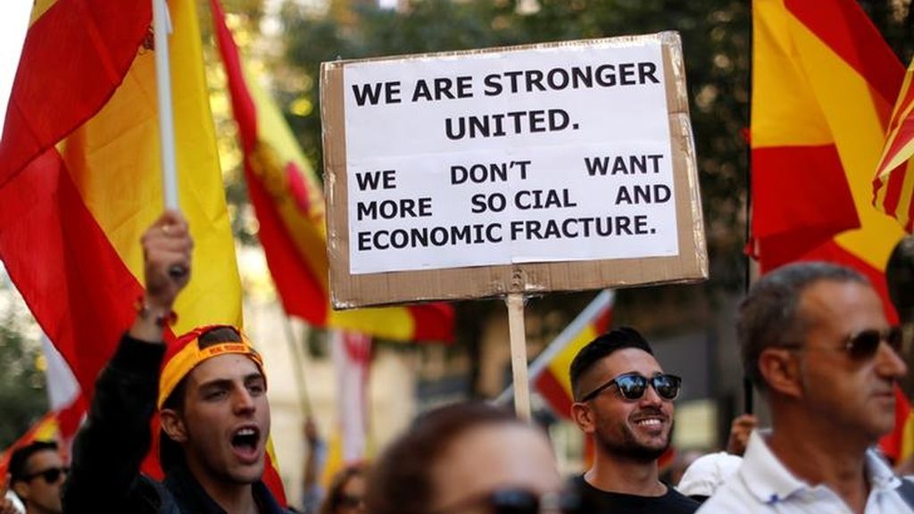La manifestación ha sido convocada por Sociedad Civil Catalana