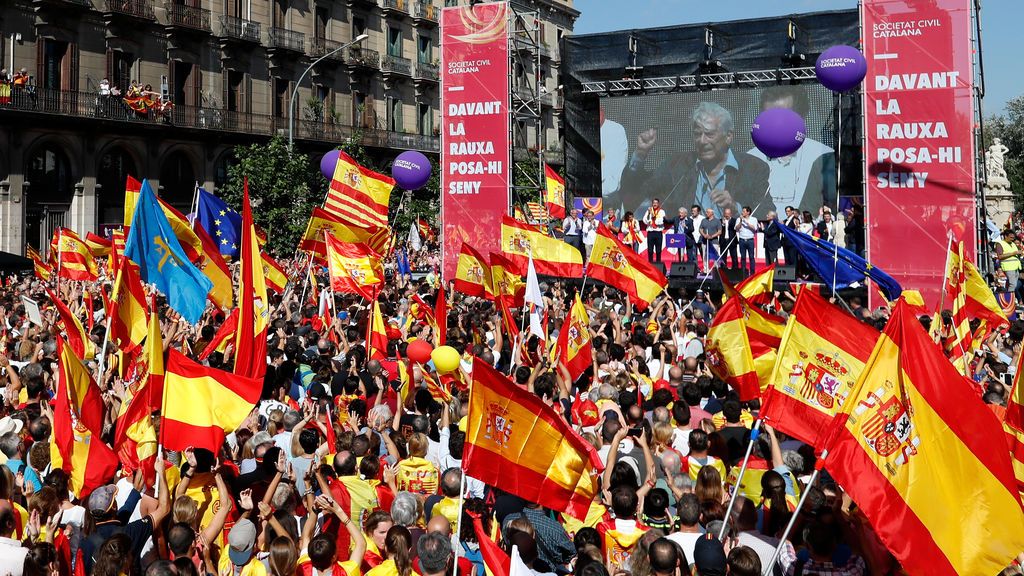 Sociedad Civil cifra en más de un millón de manifestantes en Barcelona y el Ayuntamiento, en 350.000 Sociedad Civil cifra en más de un millón de manifestantes en Barcelona y el Ayuntamiento, en 350.000