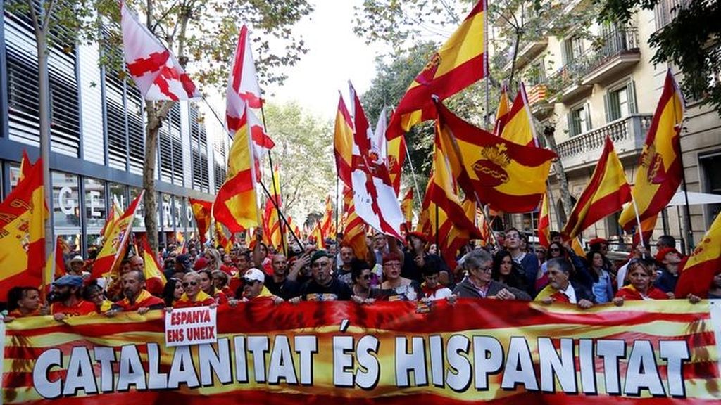 La manifestación ha sido convocada por Sociedad Civil Catalana