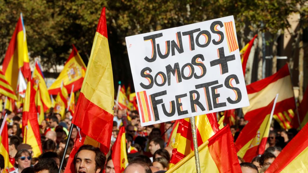 La manifestación ha sido convocada por Sociedad Civil Catalana