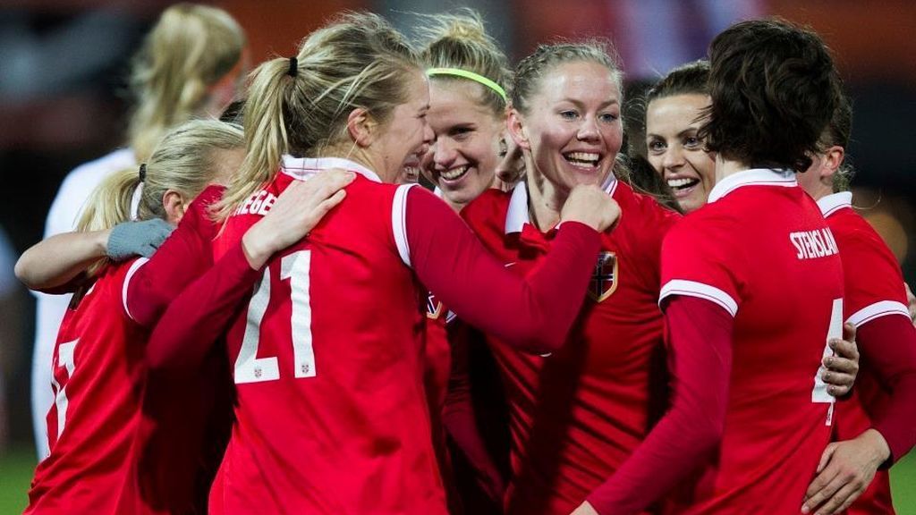 Selección noruega femenina Selección noruega femenina