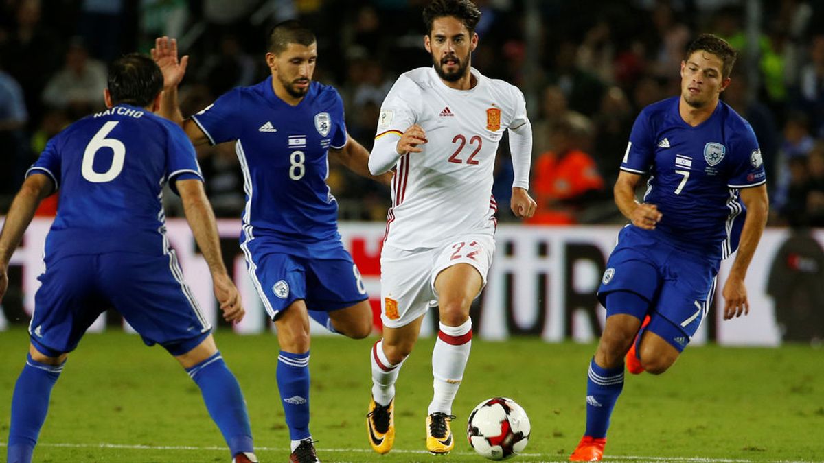 Detenido tras acercase con un cuchillo a Isco tras el partido de España en Israel Detenido tras acercase con un cuchillo a Isco tras el partido de España en Israel