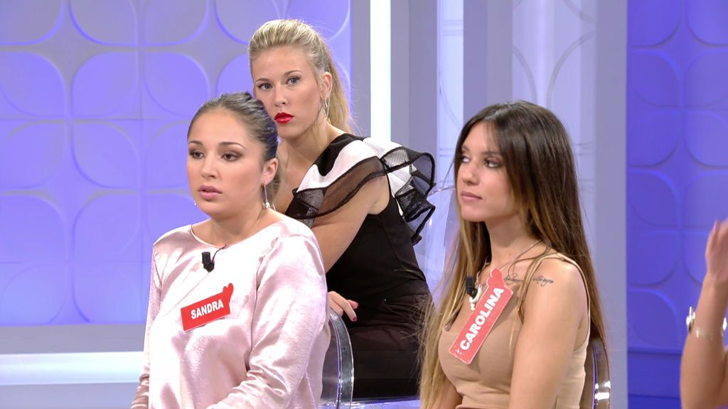 Carol, Sandra y María le dan otra oportunidad a Joni Carol, Sandra y María le dan otra oportunidad a Joni