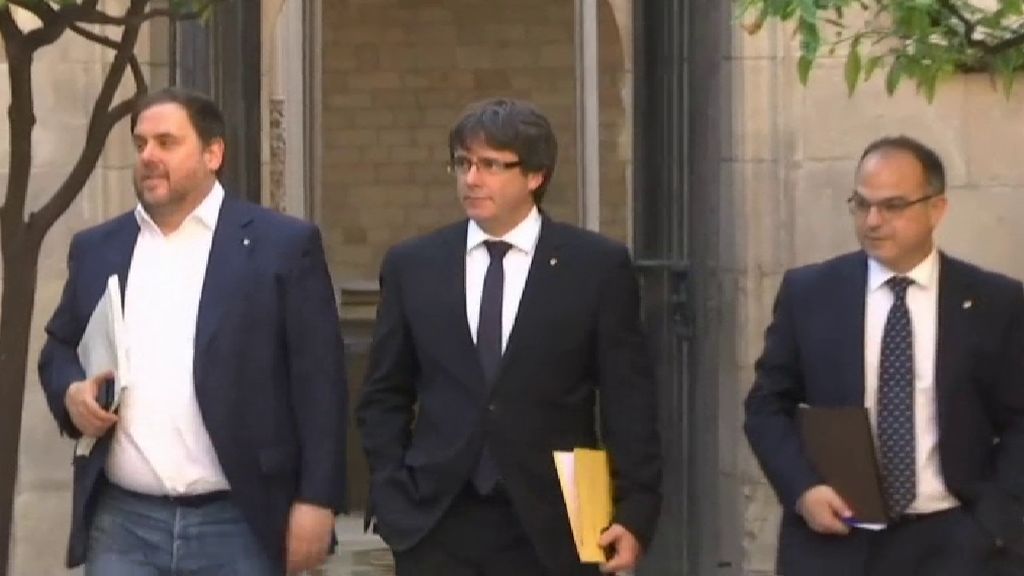 Gesto serio de Puigdemont, a pocas horas de su intervención en el Parlament