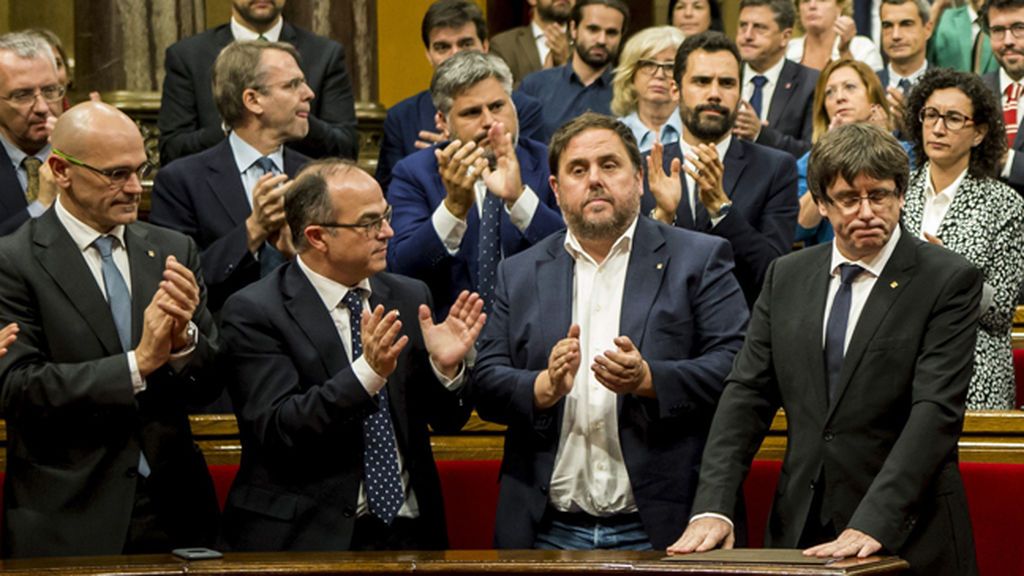 Declaración íntegra de Puigdemont en el Parlament
