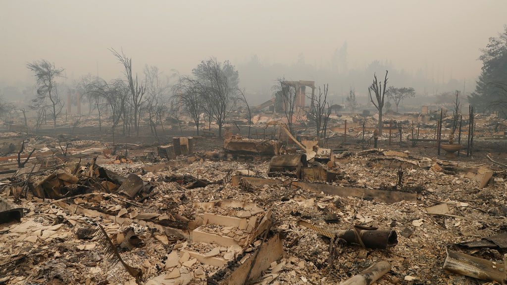 Incendios en California: 17 muertos, un centenar de desaparecidos y miles de evacuados