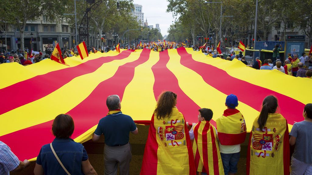 Cataluña vive en la incertidumbre a días de que acabe el plazo para que  Puigdemont responda a Rajoy