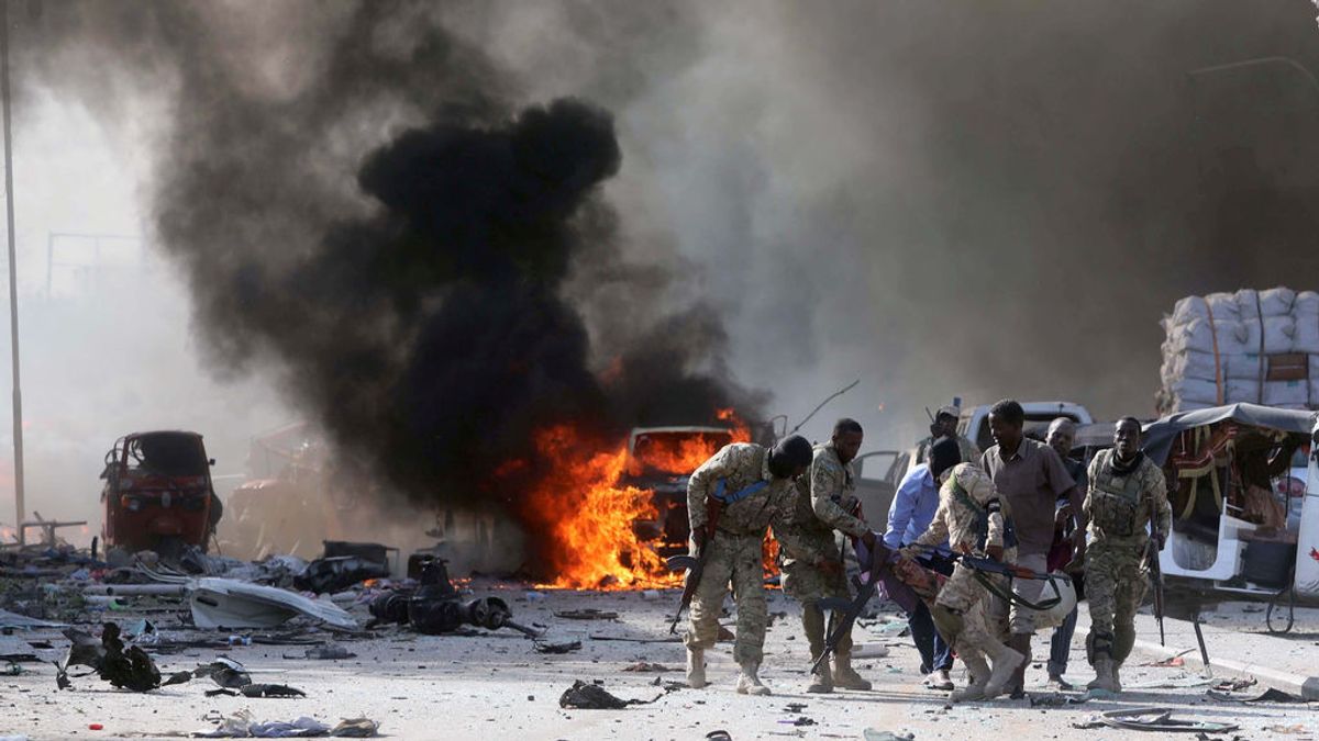 Al menos 15 muertos en un atentado con bomba en la capital de Somalia