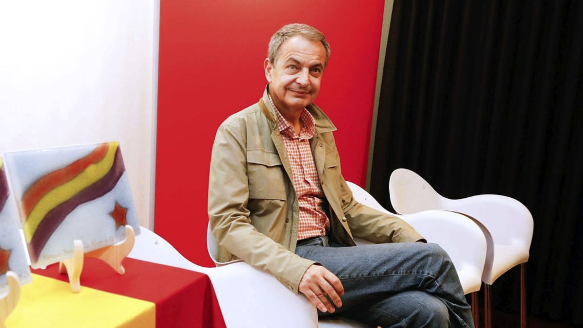 Zapatero pide a Puigdemont que "rectifique" en busca de "deliberación razonable"