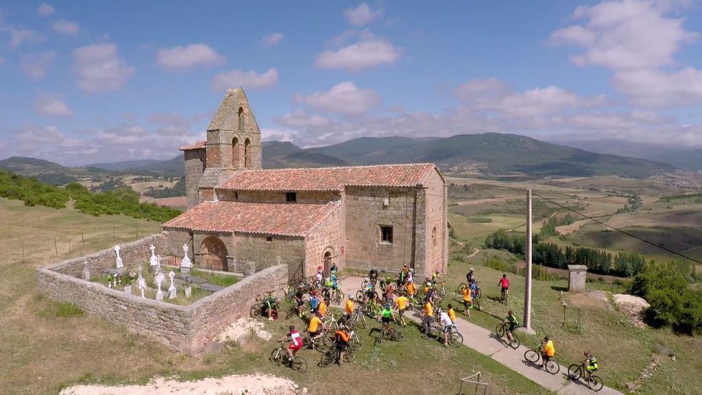 ¡Reto conseguido! Jesús Calleja crea una ruta ciclista por el románico de Palencia