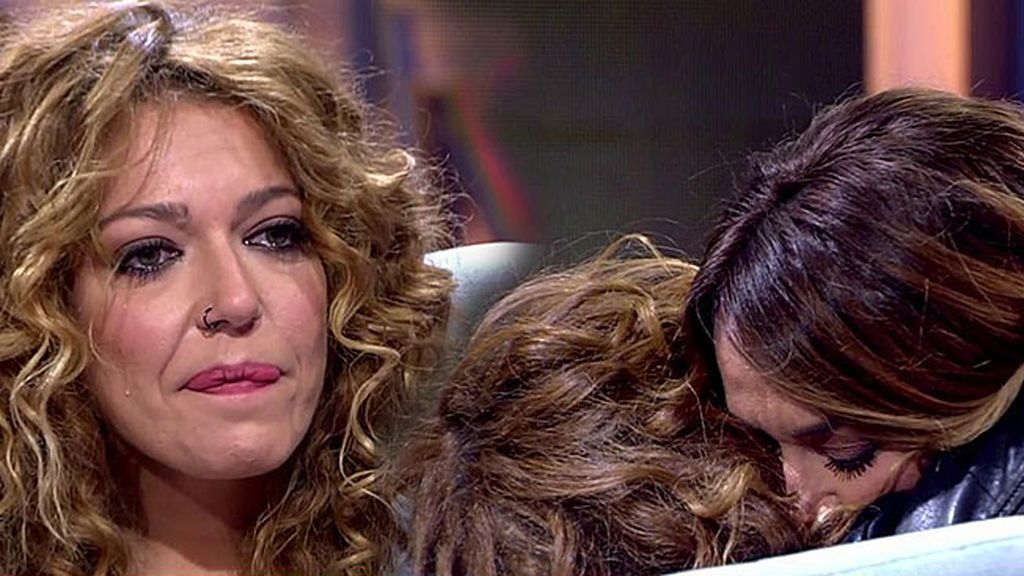 Sofía Cristo rompe a llorar en directo al recordar a su padre