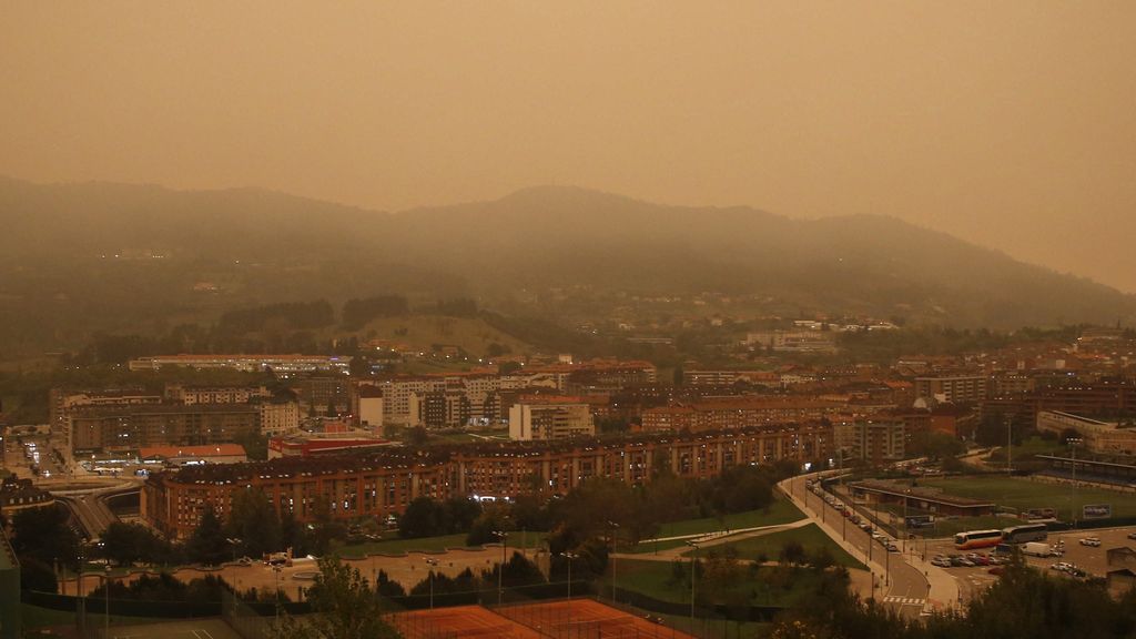 Asturias amanece llena de humo y oliendo a quemado