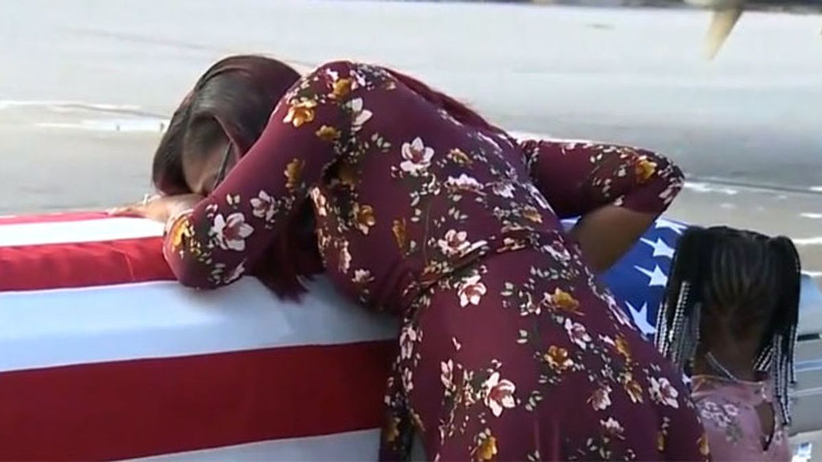 Trump a la viuda de un marine muerto en combate:  "Él sabía lo que