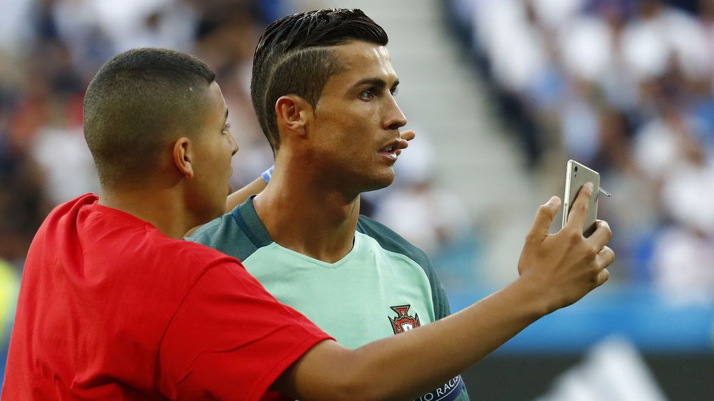 ¡Cuidado! Tu hijo no quiere ser futbolista, quiere ser Cristiano o Messi: desmitificando a las estrellas del deporte ¡Cuidado! Tu hijo no quiere ser futbolista, quiere ser Cristiano o Messi: desmitificando a las estrellas del deporte