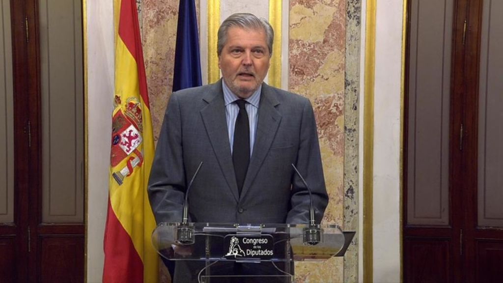 Méndez de Vigo: "El Gobierno pondrá todos los medios a su alcance para restaurar la legalidad"