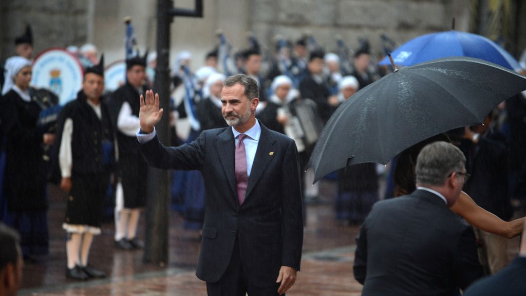 Felipe VI a su llegada antes del recital musical
