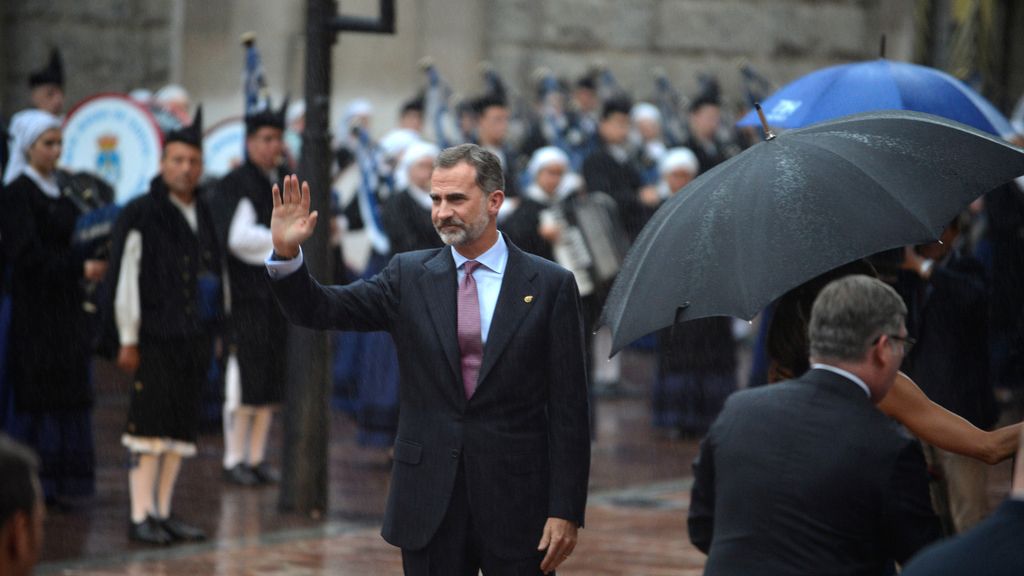 Las imágenes de los Reyes en el concierto que abre los actos de los Princesa de Asturias