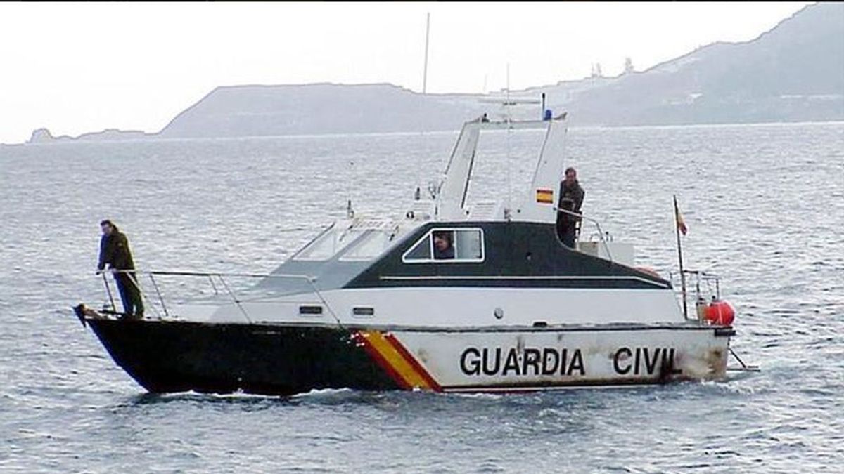 Aparece el cadáver de un inmigrante flotando cerca del puerto de Melilla