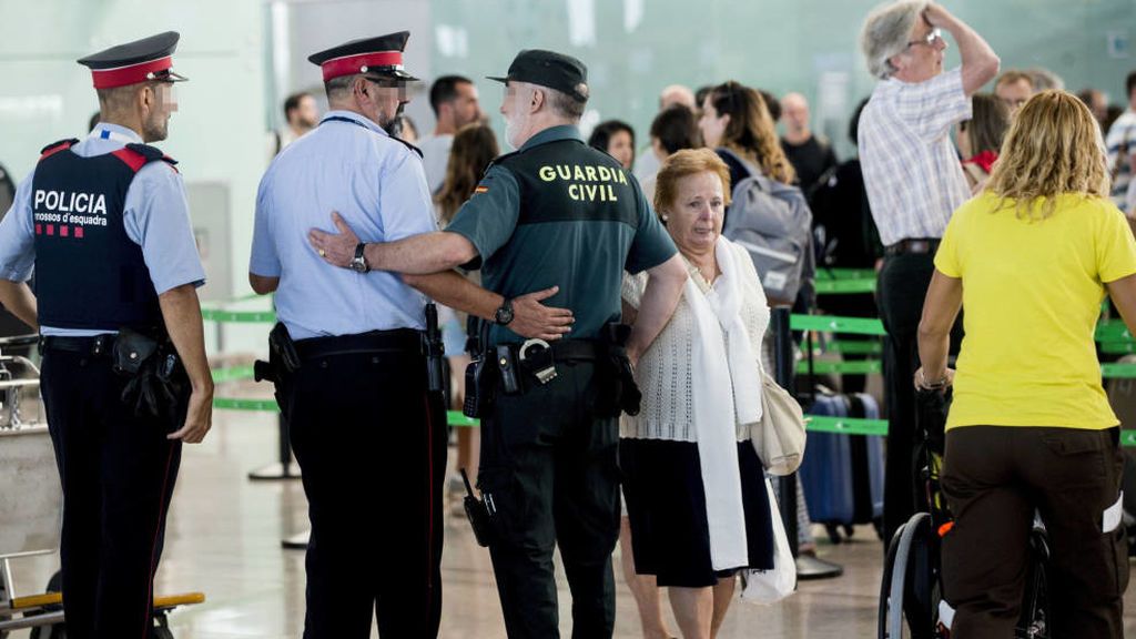 Aumenta la presencia de policías y guardias civiles en Cataluña por las dudas sobre los mossos