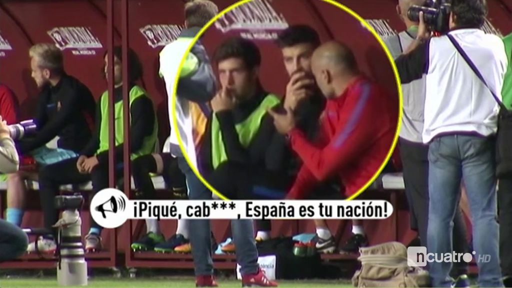 Ultras, hinchas, niños… El lamentable calvario que vivió Piqué en Murcia