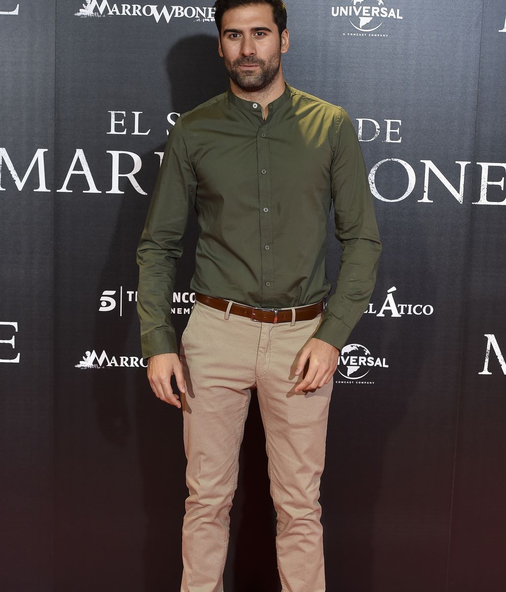 Un cambiado Jorge Cremades apostó por un look en tonos tierra