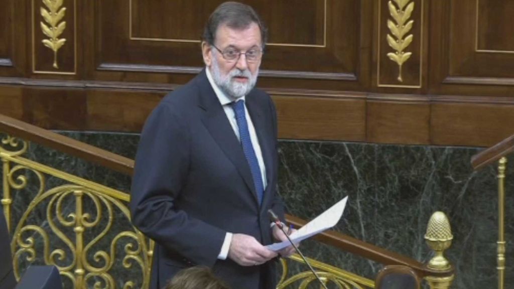 Rajoy insiste en que la prioridad en Cataluña es recuperar la legalidad y celebrar elecciones