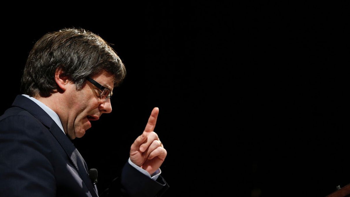 Puigdemont propone convocar elecciones en Catalunya, según Junts pel Sí