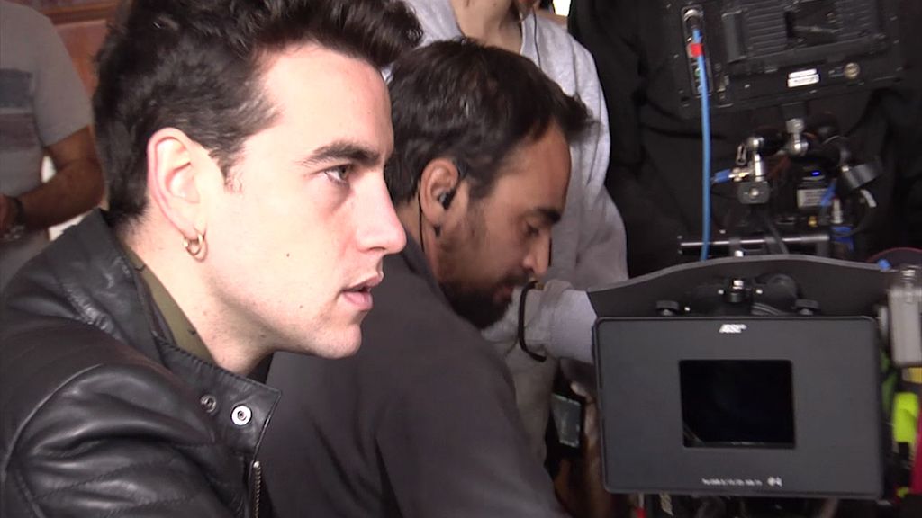 ¡Nos colamos en el rodaje de 'Vivir sin permiso'!