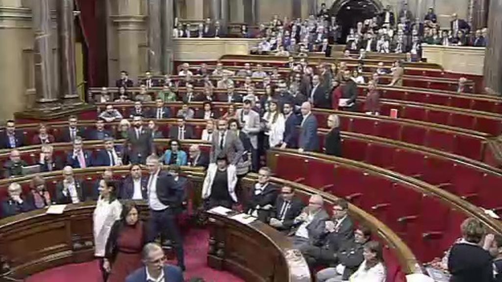 Ciudadanos y PSC abandonan el Pleno del Parlamento de Cataluña antes de votarse la independencia