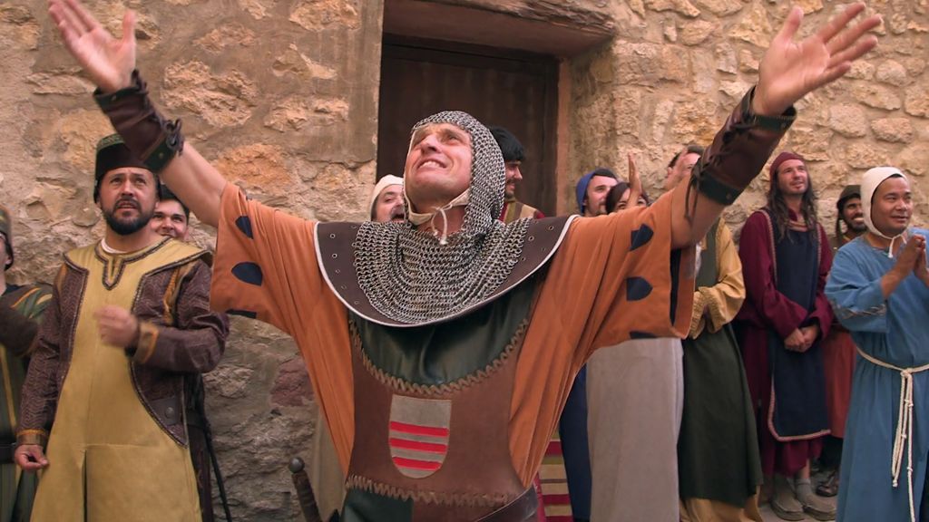 Jesús Calleja "viaja en el tiempo" y transforma Albarracín en un pueblo medieval