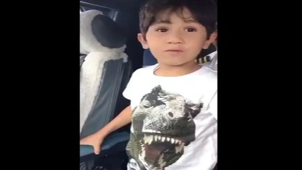 Este niño podría ser "mejor piloto" de aviones que muchos adultos... ¡y solo tiene 5 años!