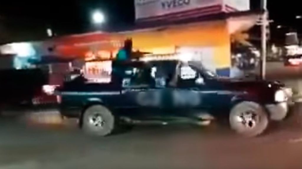 Un grupo armado irrumpe en una ciudad mexicana sembrando el pánico
