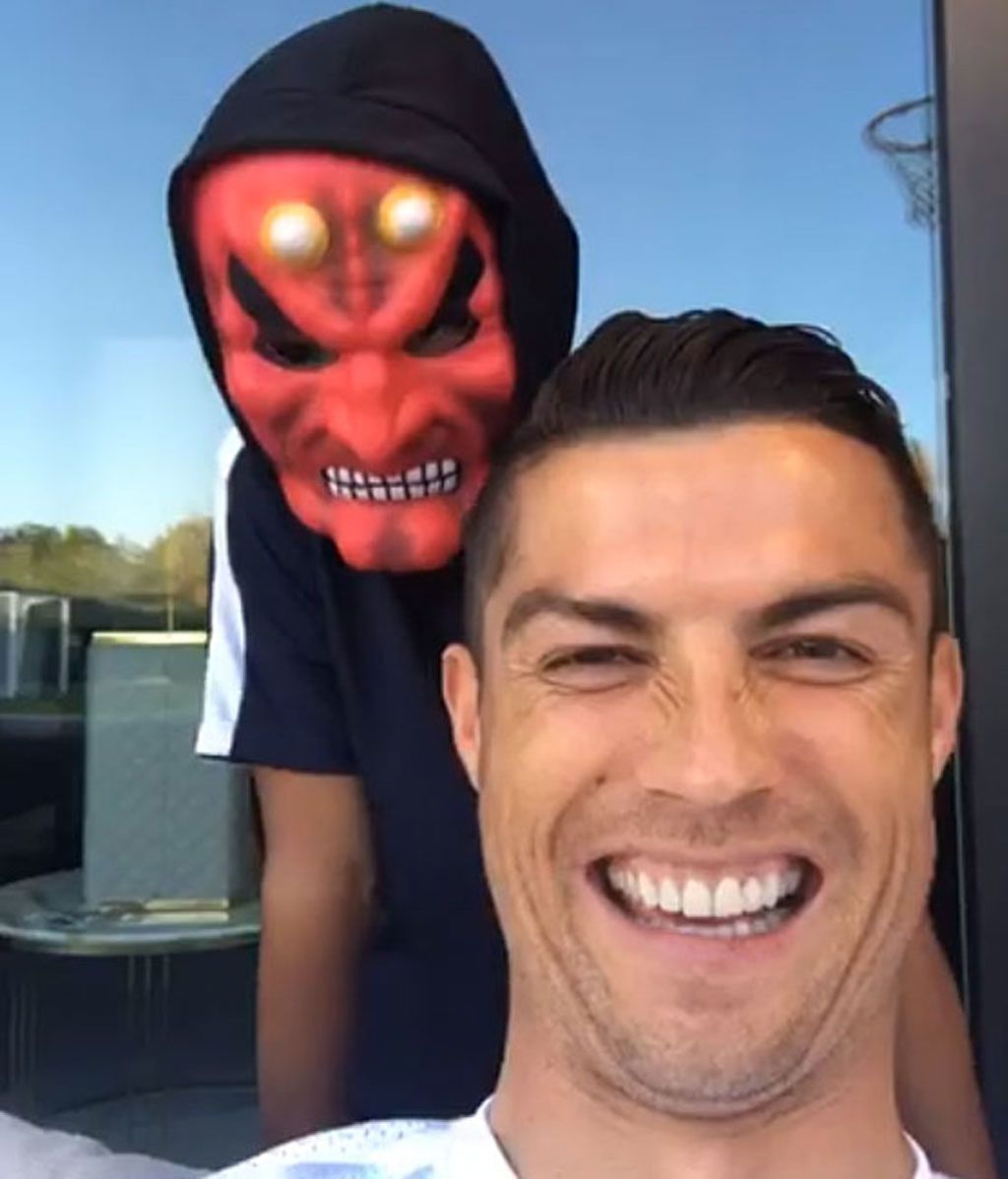 Ronaldo Junior de demonio, Adele del payaso de It y más disfraces vip pre- Hallowen