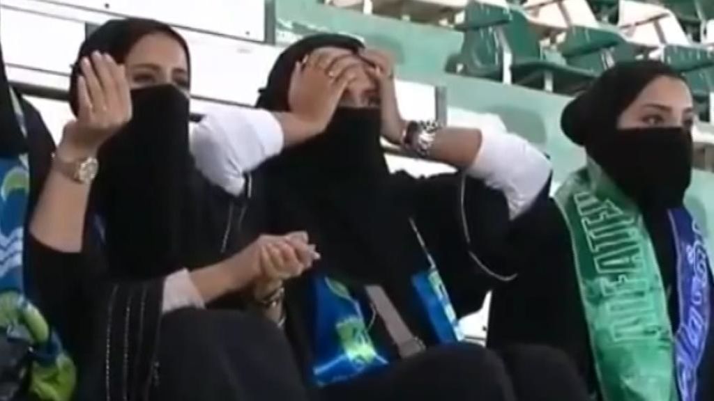 Arabia Saudí autorizará a las mujeres a asistir a estadios de fútbol