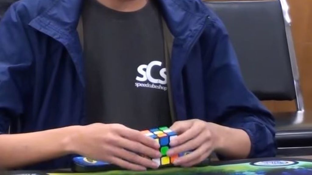 Un joven surcoreano, nuevo récord mundial de cubo de Rubik