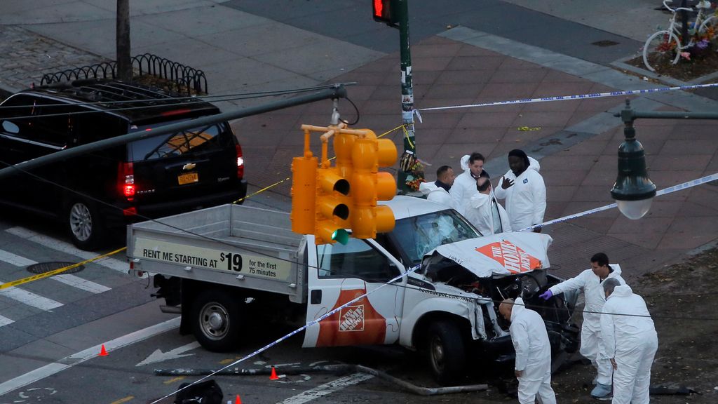 Atentado en Nueva York: Un "lobo solitario" mata a ocho personas