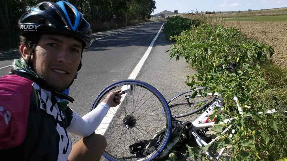 Un atleta español hace el Camino de Santiago entero en 26 horas, en bicicleta, sin dormir y sin parar