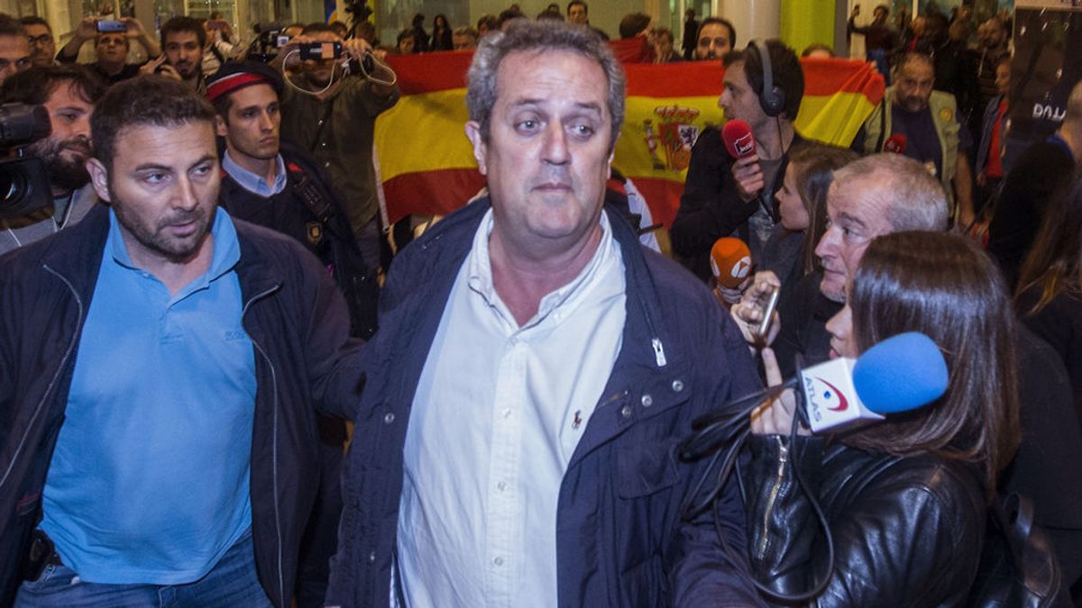 Los exconsellers Forn y Bassa llegan a Barcelona tras acompañar a Puigdemont en Bruselas