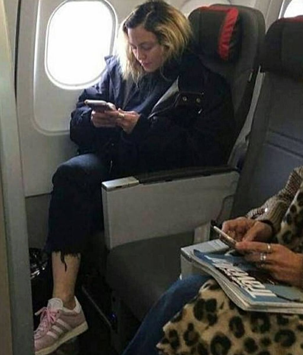 El motivo por el que la cantante Madonna voló en clase turista