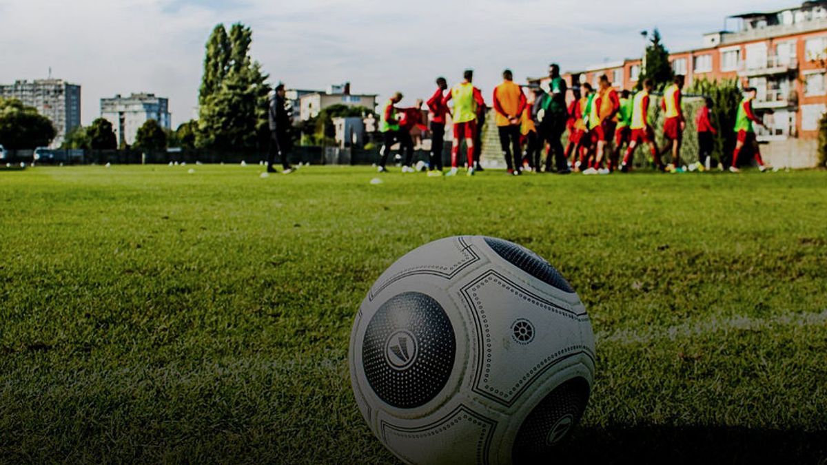 La muerte de Joel Lobanzo, jugador de 17 años, mientras se entrenaba conmociona al fútbol belga