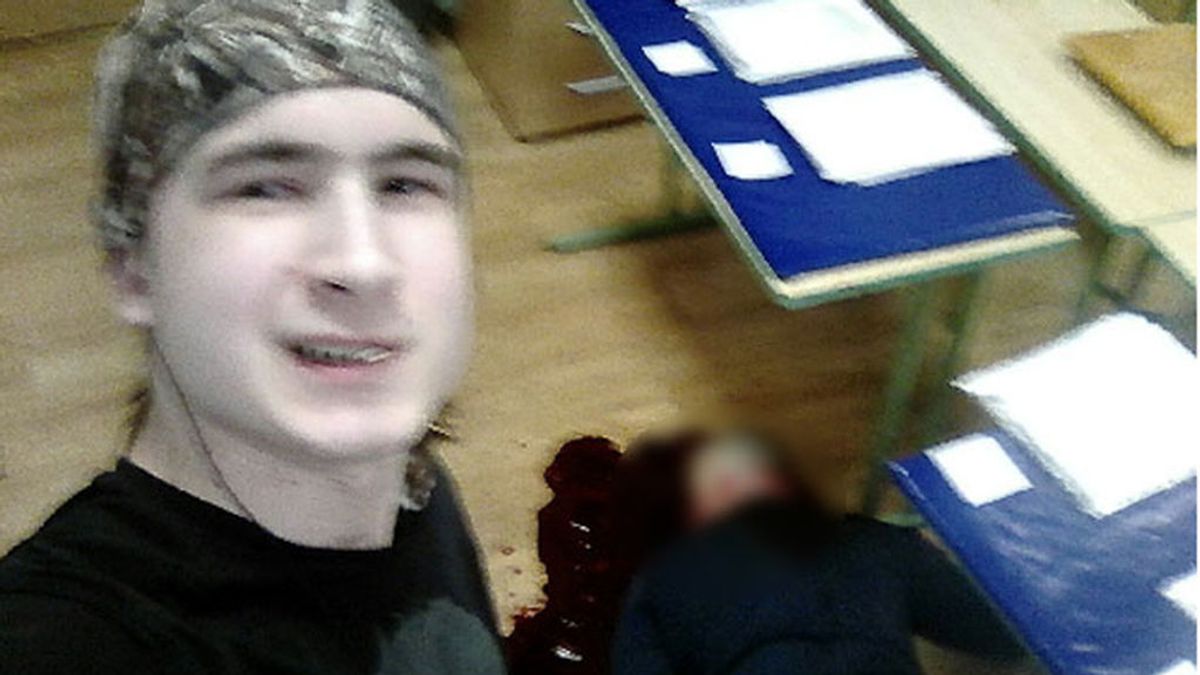 Un estudiante mata a puñaladas a su profesor, lo cuelga en las redes y después se suicida