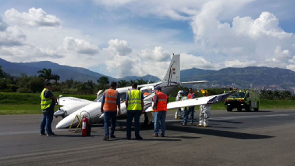 Aterrizaje de manual para salvar un fallo mecánico que los llevaba al desatre