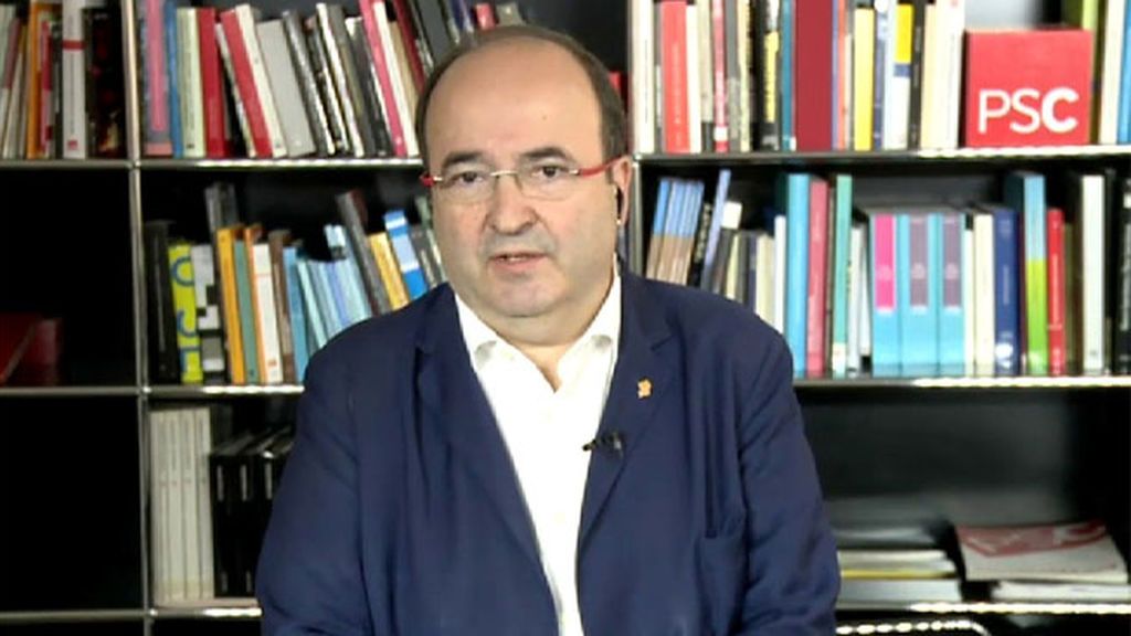 Iceta cree que la huida de Puigdemont a Bruselas es un "intento de recuperar protagonismo"