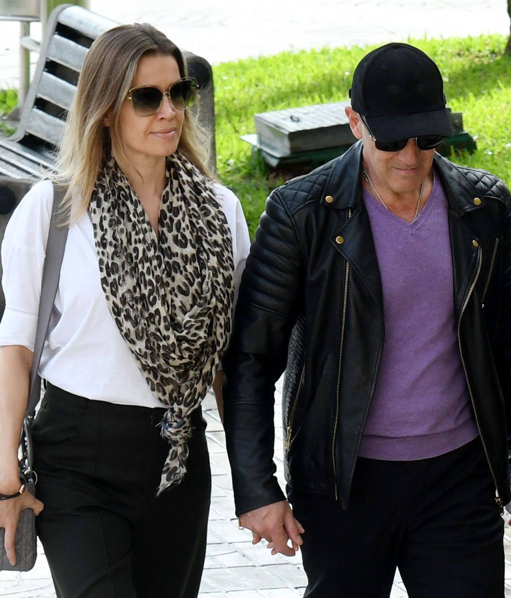 Antonio Banderas, desolado en el tanatorio tras el fallecimiento de su madre
