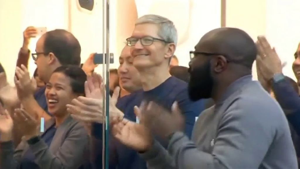 Tim Cook desata la locura por el iPhone X