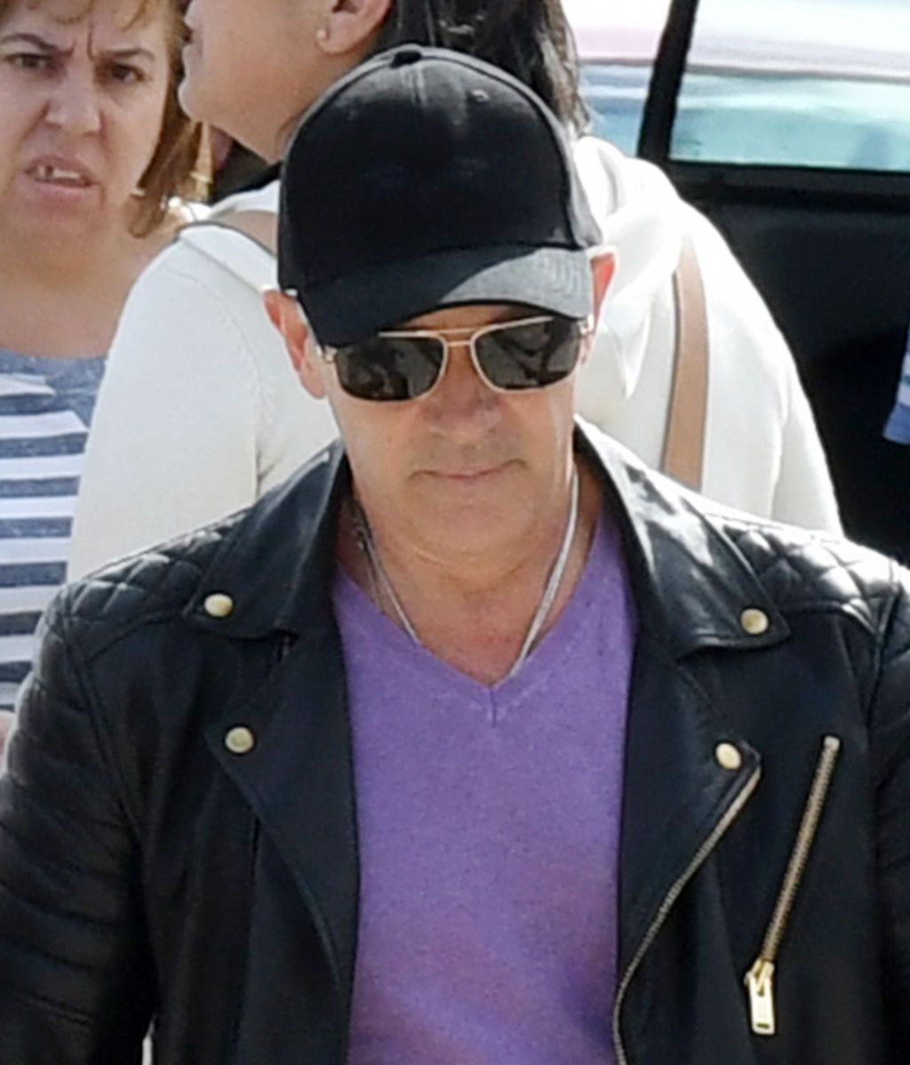 Antonio Banderas, desolado en el tanatorio tras el fallecimiento de su madre