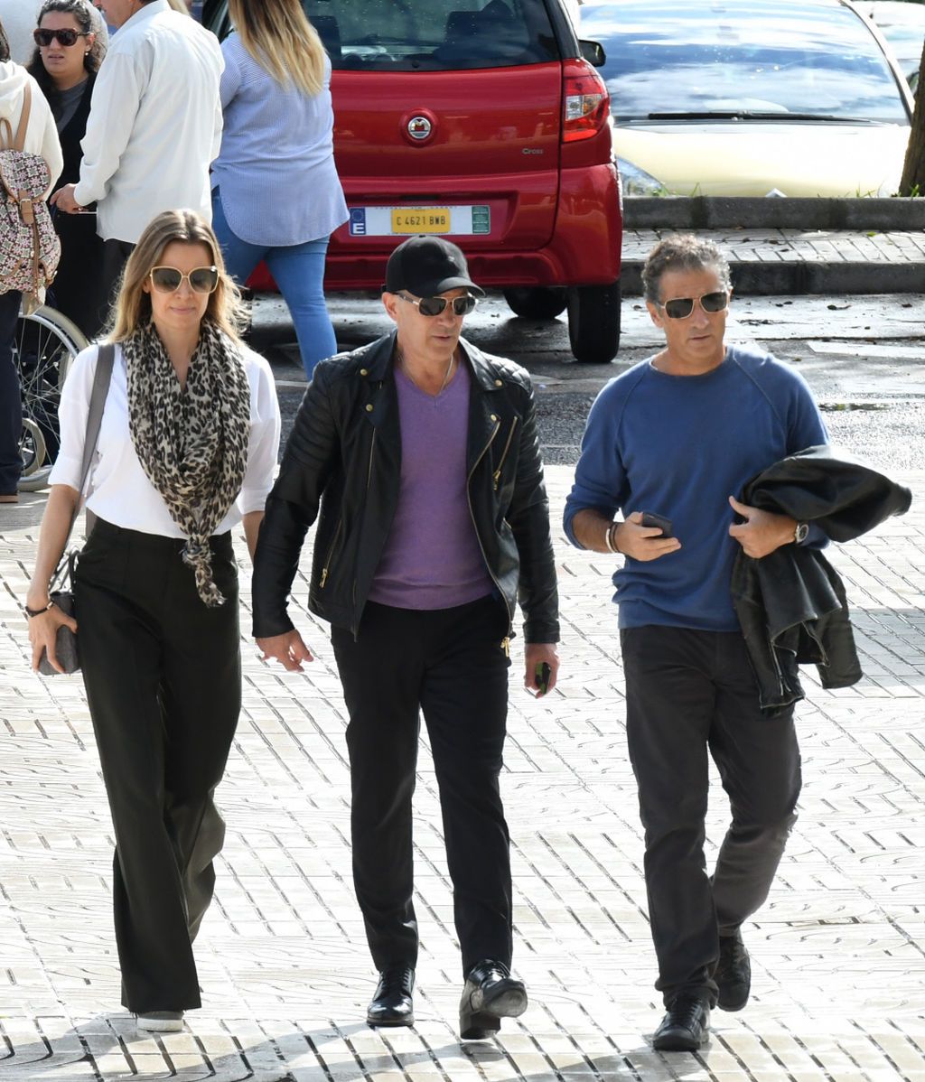 Antonio Banderas, desolado en el tanatorio tras el fallecimiento de su madre