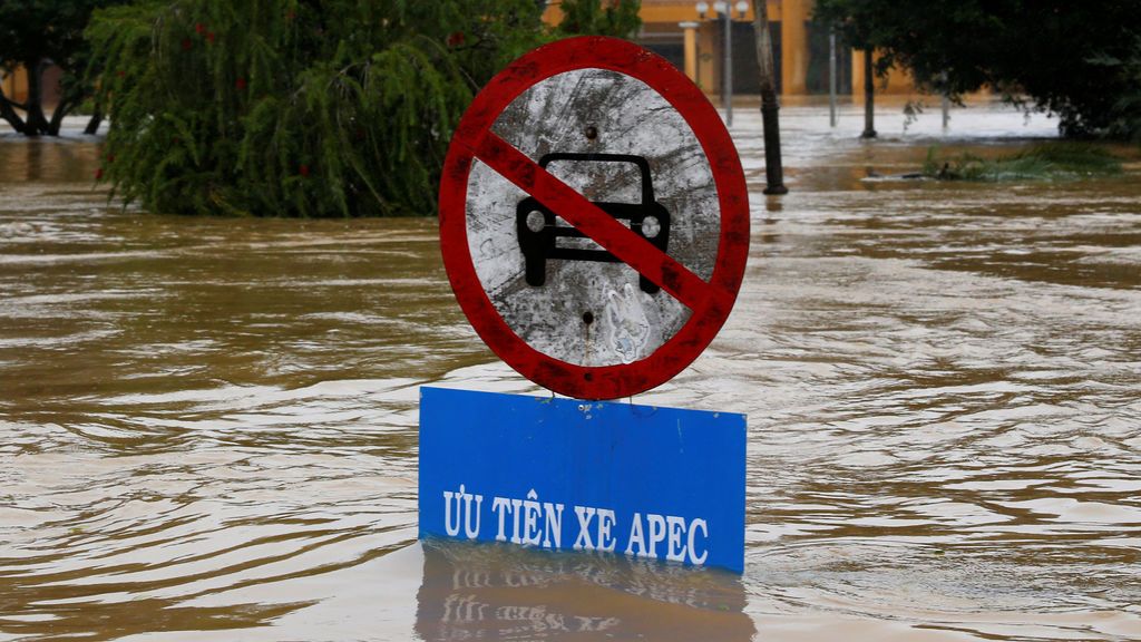 Las inundaciones provocan el corte de carreteras