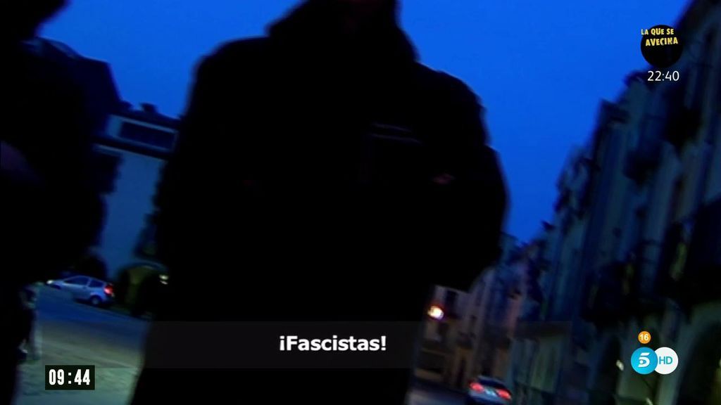 Un vecino del pueblo de Puigdemont llama fascistas a un equipo de ‘AR’