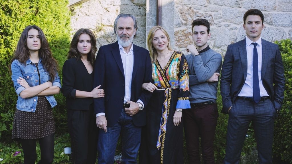 Imágenes del rodaje de la serie de Telecinco 'Vivir sin permiso'